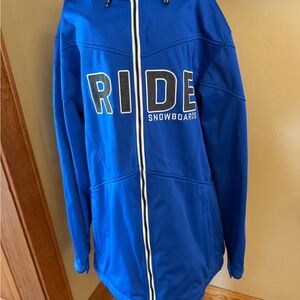 Ride Snowboards Blue shell coat. Men’s size XL.